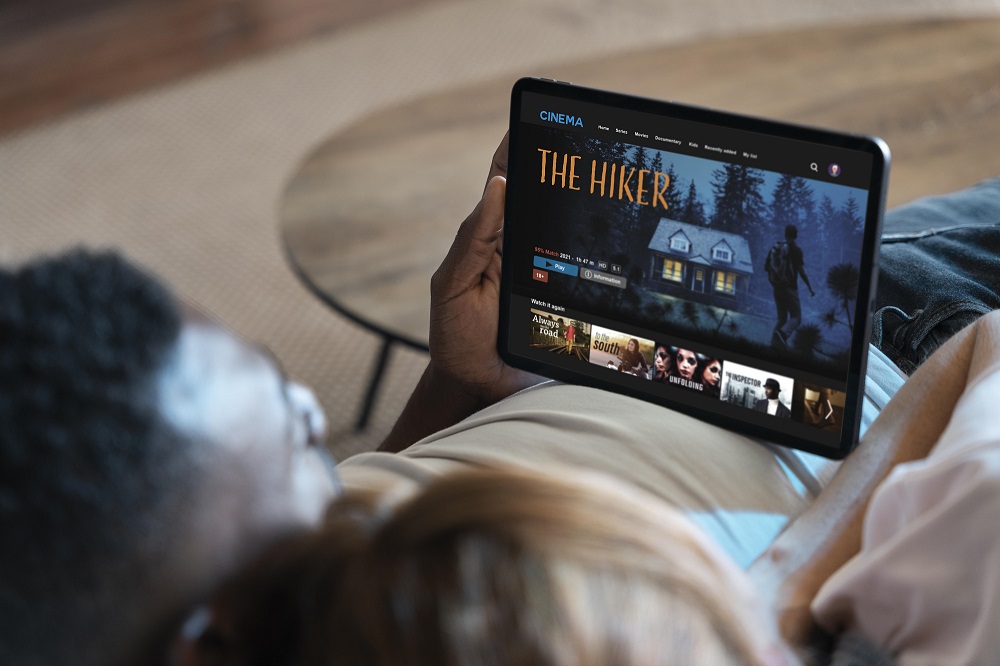 Netflix inicia cobrança de taxa por compartilhamento de senhas no